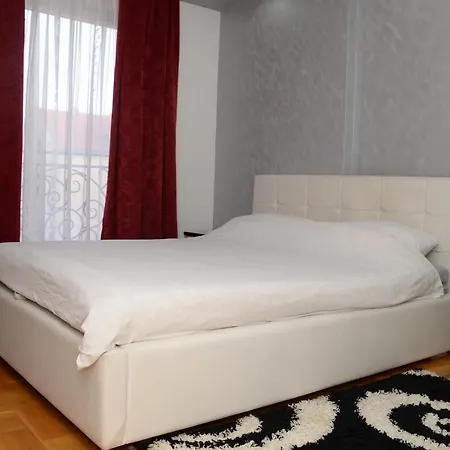 Orhideja Nocleg ze śniadaniem *