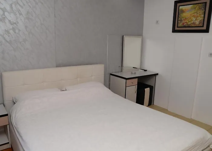 Orhideja 住宿加早餐酒店