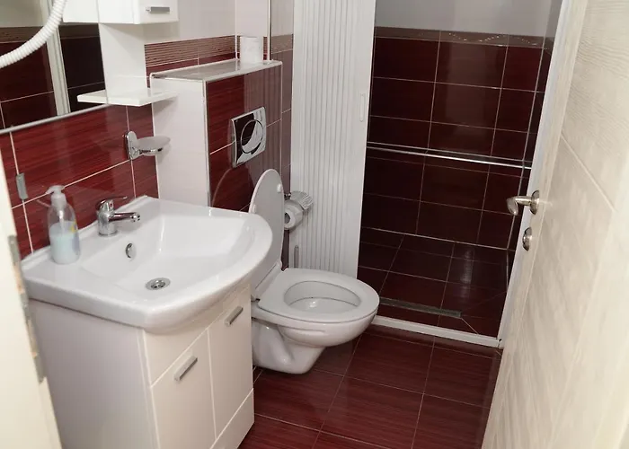 Orhideja 比耶利纳