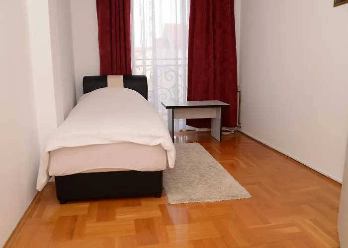 住宿加早餐酒店 Orhideja